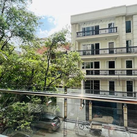 Bluo Cozy Studio With Balcony - Green Park Hkv Apartment New Delhi Exterior photo