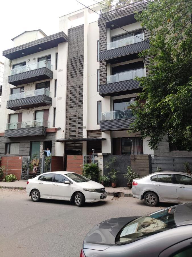 Bluo Cozy Studio With Balcony - Green Park Hkv Apartment New Delhi Exterior photo